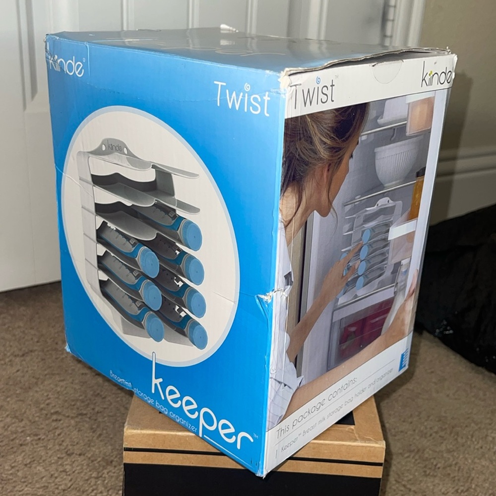 NEW Breastmilk Storage Bag Organizer